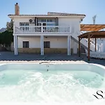 Heated Pool & In The Mountains Villa Alhaurín el Grande
